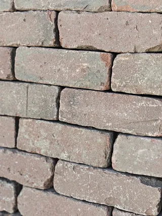 Gebakken dikformaat rood