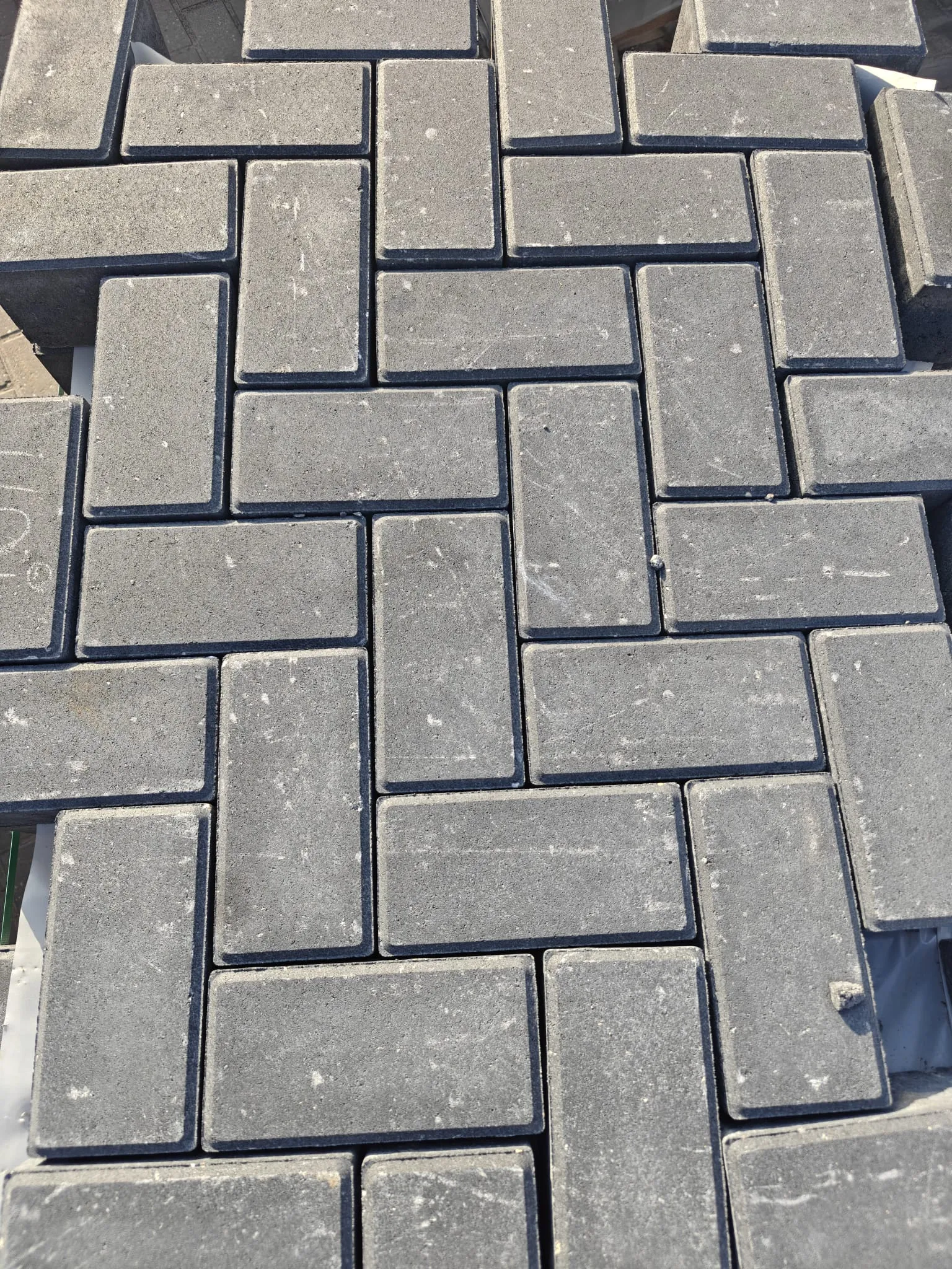 Betonstraatsteen 10cm machinaal verband antraciet